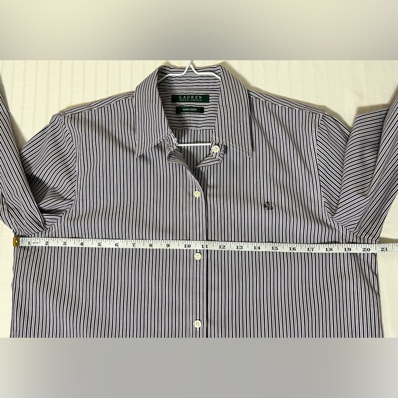 Lauren Ralph Lauren women's non iron pinstripe button down  dress shirt M/L - Picture 10 of 11